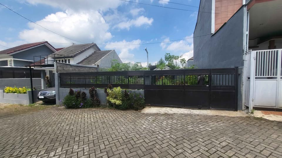Tanah Berpagar Cantik Kota Batu 2 Kavling